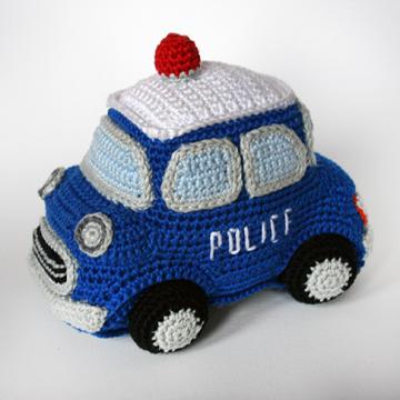 Police car amigurumi pattern by Christel Krukkert