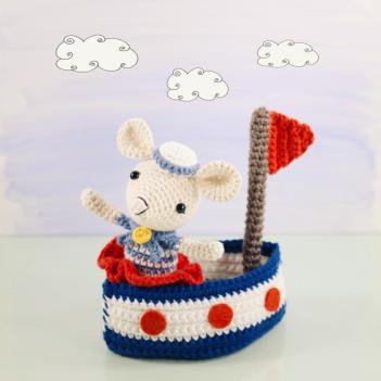 Saltee and her sail boat amigurumi pattern by LittleAquaGirl
