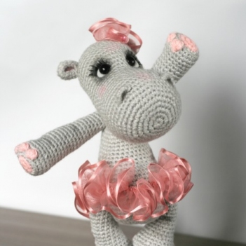 Happiness the Hippo amigurumi pattern by Elfin Thread