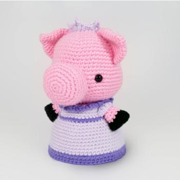 Piper the princess pig amigurumi pattern by YOUnique crafts