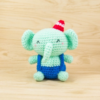 Elephant with Party Hat amigurumi pattern by Snacksies Handicraft Corner