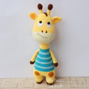 Giraffe amigurumi pattern by Little Bamboo Handmade