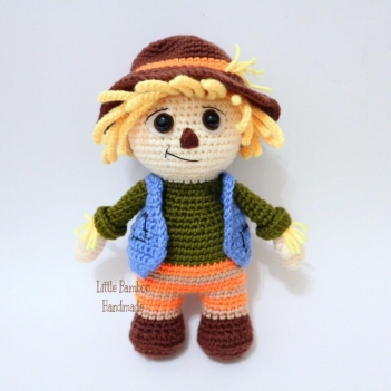 Scarecrow amigurumi pattern by Little Bamboo Handmade