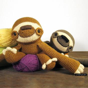 Doobie the Sloth amigurumi pattern by Critterbeans
