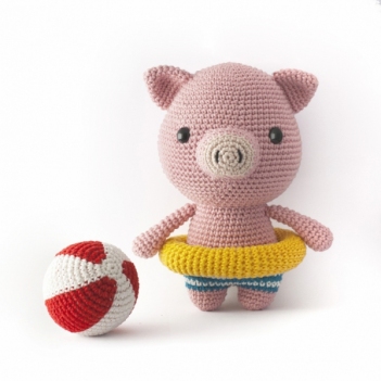 Billie the Pig amigurumi pattern by DIY Fluffies