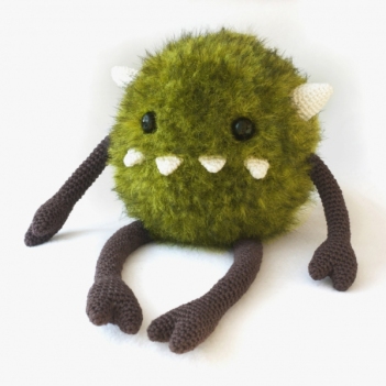 Harry the monster amigurumi pattern by DIY Fluffies
