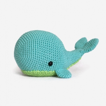 Little Whale  amigurumi pattern by DIY Fluffies