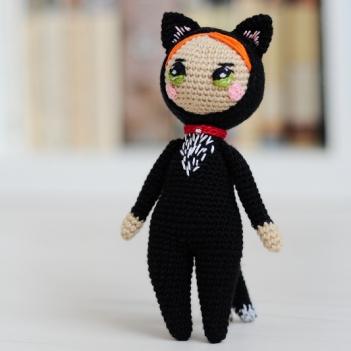 Stylish catgirl amigurumi pattern by yorbashideout