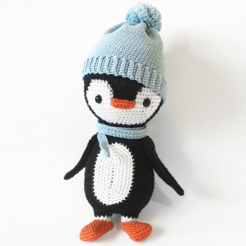 Archie the Penguin amigurumi pattern by Pepika