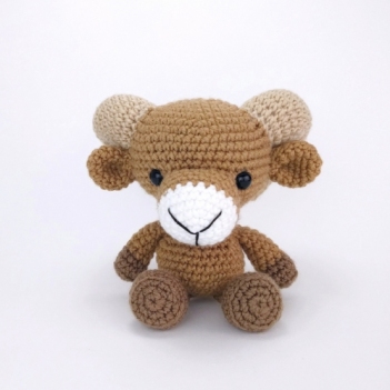 Adorable Ram amigurumi pattern by Theresas Crochet Shop