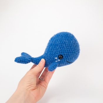 Barnaby the Blue Whale amigurumi pattern by Theresas Crochet Shop