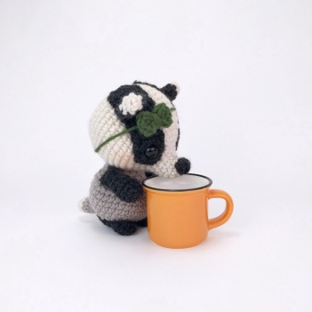 Blossom the Badger amigurumi pattern by Theresas Crochet Shop