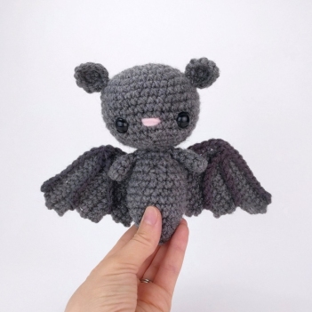 Bo the Bat amigurumi pattern by Theresas Crochet Shop