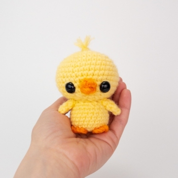 Cheep the Chick amigurumi pattern by Theresas Crochet Shop