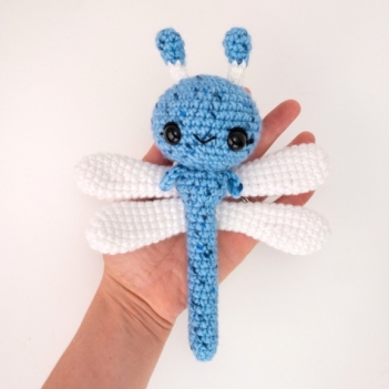 Dahlia the Dragonfly amigurumi pattern by Theresas Crochet Shop