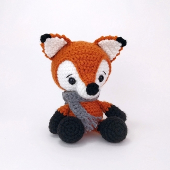 Frankie the Fox amigurumi pattern by Theresas Crochet Shop