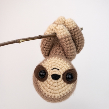 Sammy the Sloth amigurumi pattern by Theresas Crochet Shop