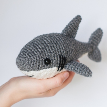 Shawn the Shark amigurumi pattern by Theresas Crochet Shop