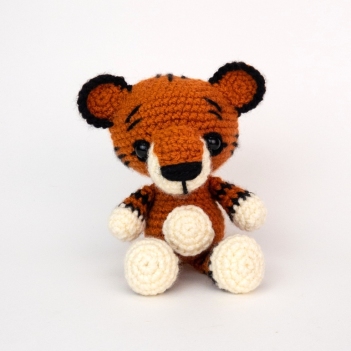 Toby the Tiger amigurumi pattern by Theresas Crochet Shop