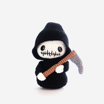 Halloween Grim Reaper amigurumi pattern by RoKiKi