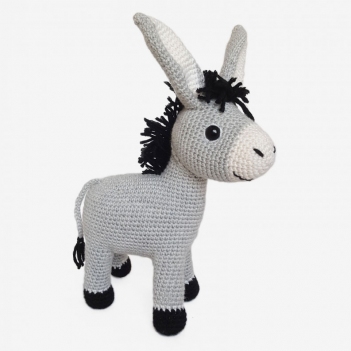 Dobby the Donkey amigurumi pattern by YukiYarn Designs
