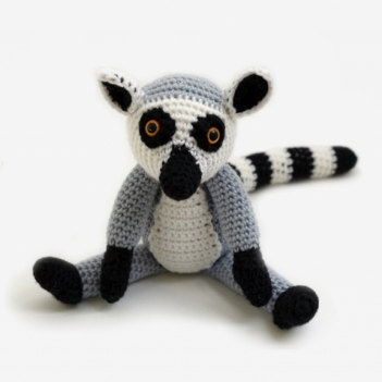 Loki the Ring-tailed Lemur amigurumi pattern by YukiYarn Designs