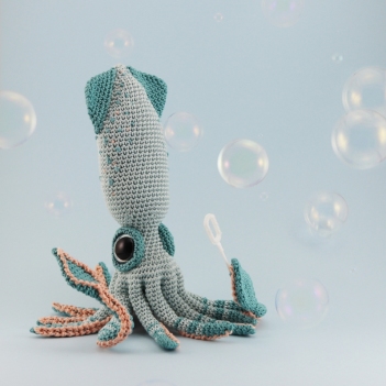 Percy The Squid amigurumi pattern by Irene Strange