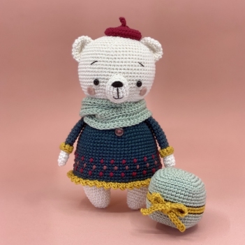 Agnes the Polar Bear amigurumi pattern by Manuska