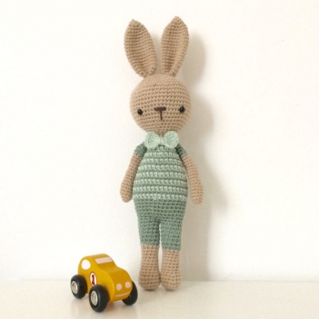 Marcel the bunny amigurumi pattern by Manuska