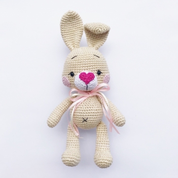 Lolly the little Bunny amigurumi pattern by zipzipdreams