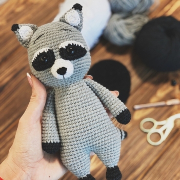 Raccoon Mika amigurumi pattern by Nelly Handmade