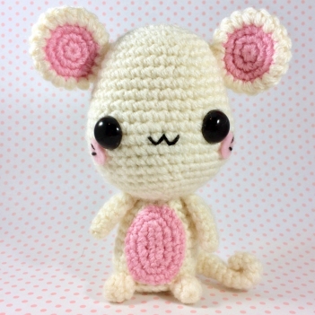 Suzuki, the Practice Mouse! amigurumi pattern by Sugar Pop Crochet