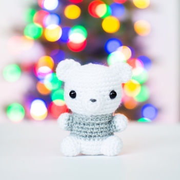 Baby - Polar Bear amigurumi pattern by Bunnies and Yarn