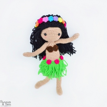 Hannah the Hawaiian Doll amigurumi pattern by Bunnies and Yarn