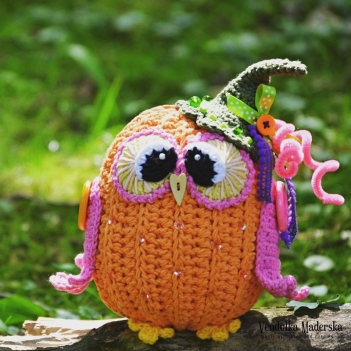 Pumpkin Owl amigurumi pattern by VendulkaM