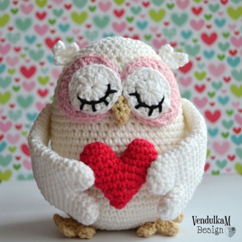 Valentine's Owl amigurumi pattern by VendulkaM