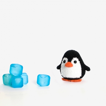 Pikouic the little penguin amigurumi pattern by Mi fil mi calin