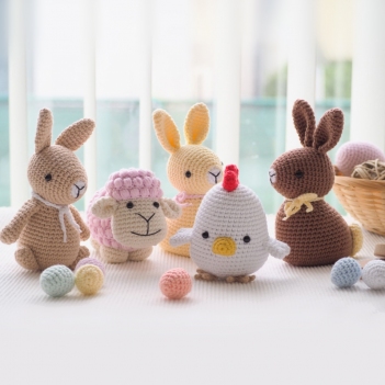 Easter decoration: bunnies, chick, sheeps and eggs amigurumi pattern by RNata