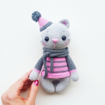 Rosie the little cat  amigurumi pattern by Amalou Designs