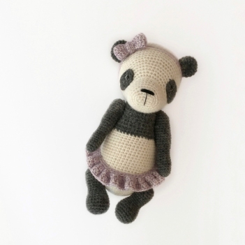 Aimee the Panda amigurumi pattern by Jojilie