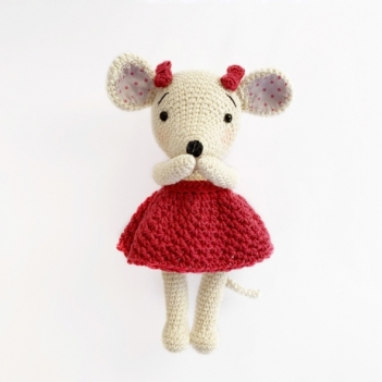 Millie the Mouse amigurumi pattern by Jojilie