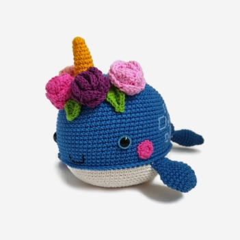 Rainbow Bubble the narwhal amigurumi pattern by Crochetbykim