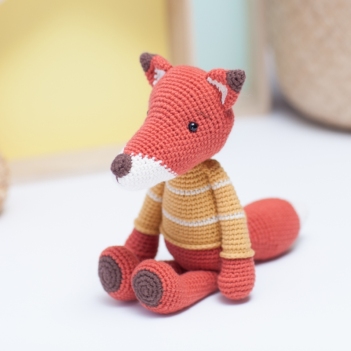Teo the fox amigurumi pattern by Diminu