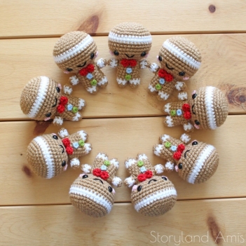 Baby Gingerbread Twins amigurumi pattern by Storyland Amis