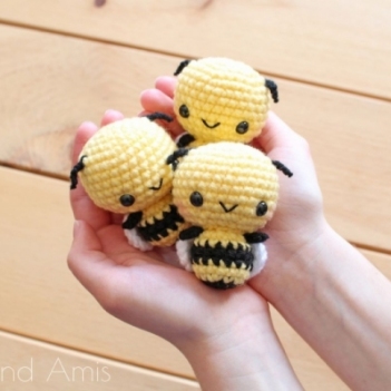 Burt the Baby Honey Bee amigurumi pattern