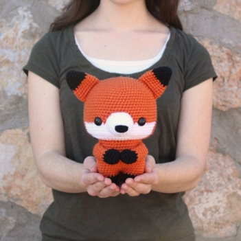 Cuddle-Sized Freddy the Fox amigurumi pattern by Storyland Amis