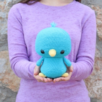 Cuddle-Sized Oliver the Bluebird amigurumi pattern by Storyland Amis