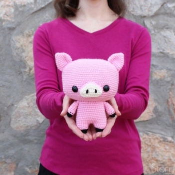 Cuddle-Sized Ralph the Pig amigurumi pattern by Storyland Amis