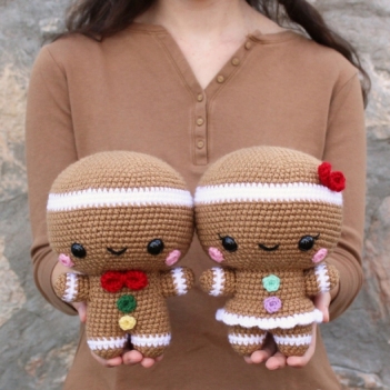 Cuddle-Sized Sugar and Spice the Gingerbread Twins amigurumi pattern by Storyland Amis