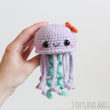 Mochi the Jellyfish amigurumi pattern by Storyland Amis